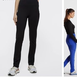 Jannu yoga scrub pant in black . Flattering , soft & thick material .